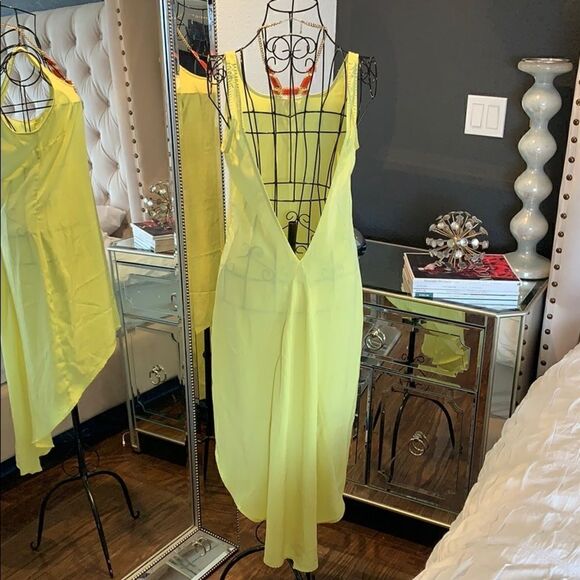 Neon yellow, low back dress coverup size M - Picture 3 of 5